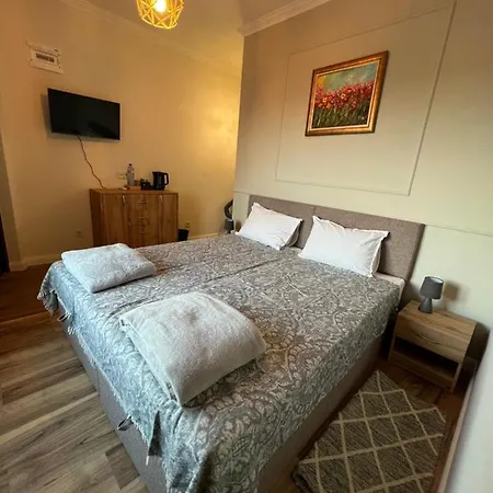 Elegant And Cozy Araks Gasthuis