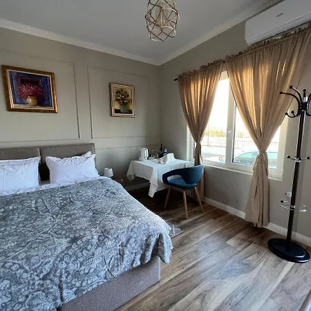 Elegant And Cozy Araks * Kostinbrod