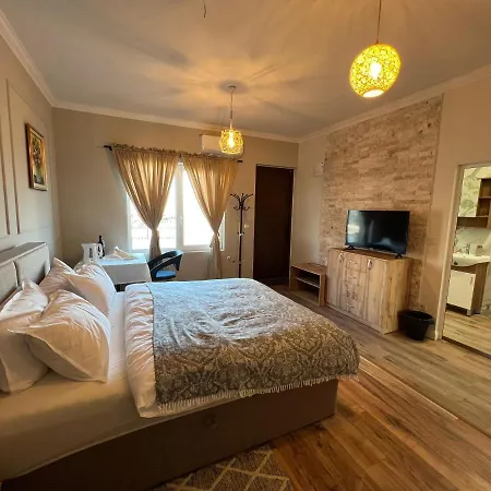 Elegant And Cozy Araks Gasthuis